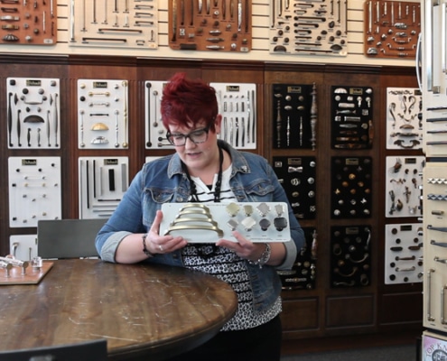 Favorites, Trends, Top Picks. Watch the video as Dawn, at our Brookfield Location, shares some of her current favorite cabinet pulls.