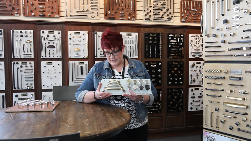 Favorites, Trends, Top Picks. Watch the video as Dawn, at our Brookfield Location, shares some of her current favorite cabinet pulls.